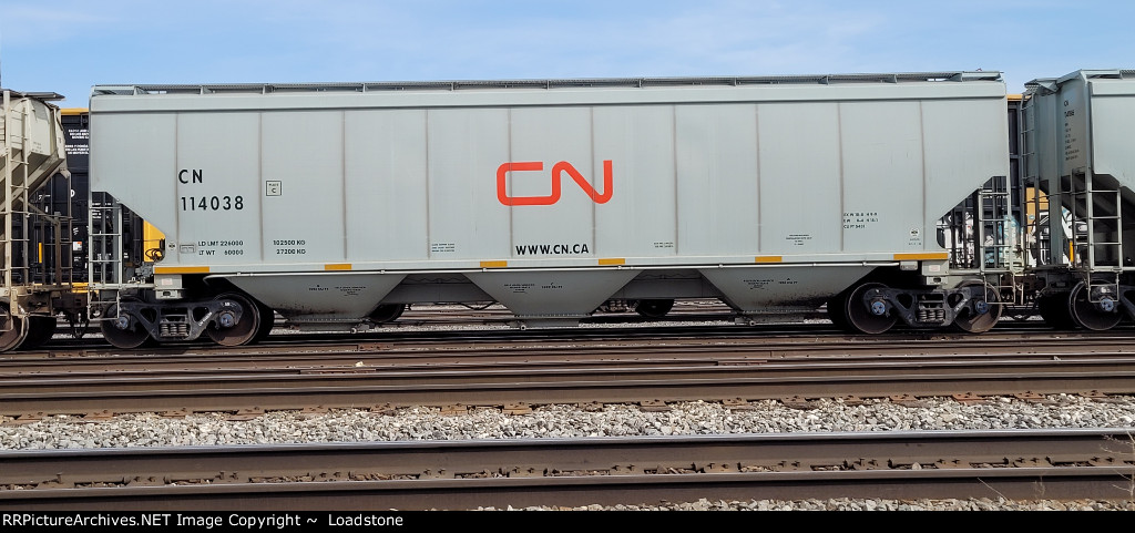 CN 114038